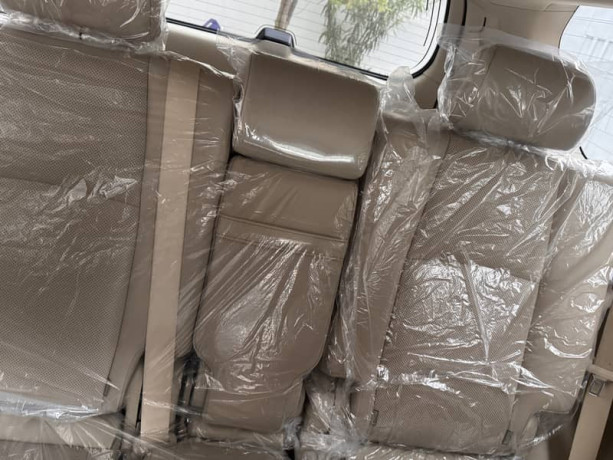 toyota-land-cruiser-prado-tx-l-big-9