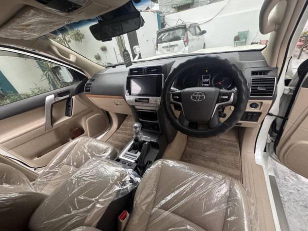 toyota-land-cruiser-prado-tx-l-big-5