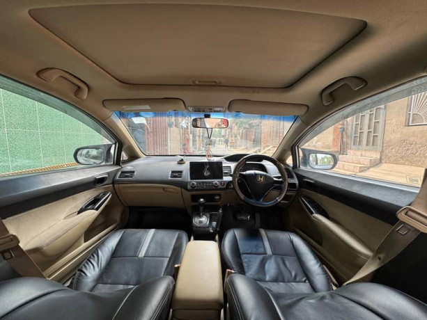 honda-civic-vti-oriel-prosmatec-2009-honda-civic-reborn-2009-model-big-7