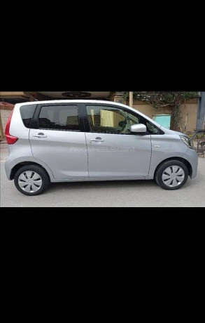 mitsubishi-ek-wagon-20172020-big-4