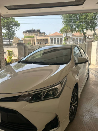 toyota-corolla-altis-16-vv-ti-mint-condition-big-0