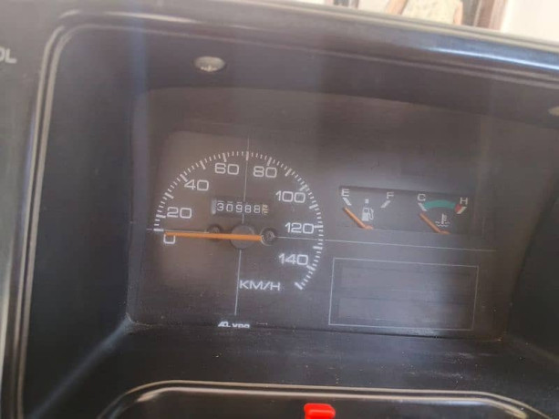 suzuki-mehran-vxr-2017-big-12