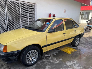 daewoo-racer-2000