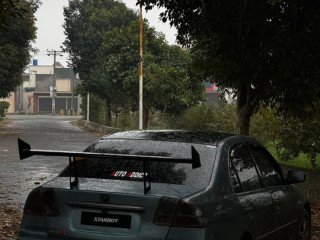 honda-civic-vti-oriel-cat-eye