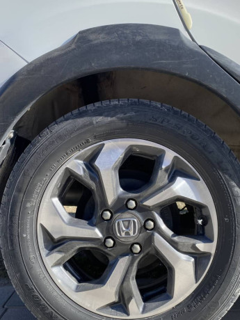 honda-brv-2018-total-orignal-front-door-left-door-have-some-touchups-big-10