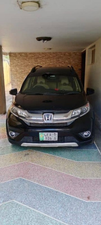 honda-br-v-s-2017-full-option-big-1