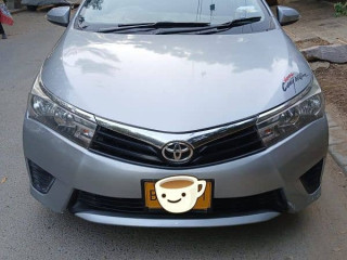 toyota-corolla-gli-2014