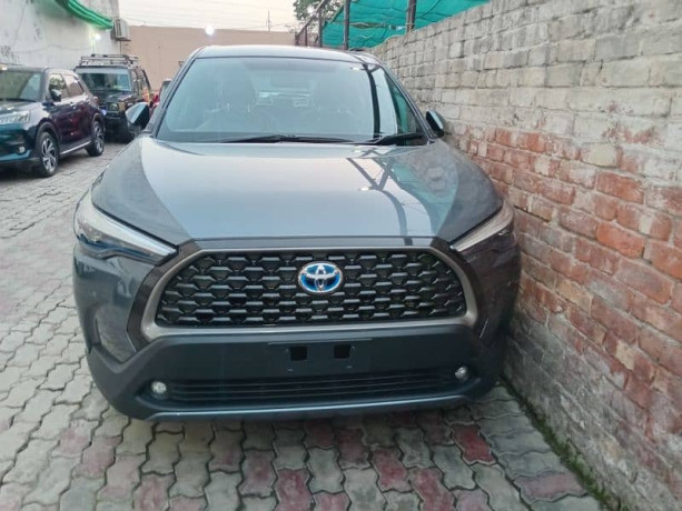 toyota-corolla-cross-hev-2025-new-zero-meter-big-9