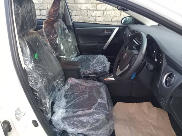 toyota-corolla-altis-grande-2025-new-zero-meter-big-4