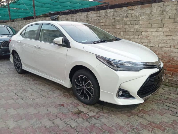 toyota-corolla-altis-grande-2025-new-zero-meter-big-1