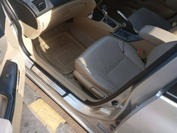 honda-civic-vti-oriel-prosmatec-201314-big-8