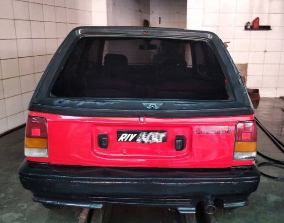 daihatsu-charade-1995-big-6