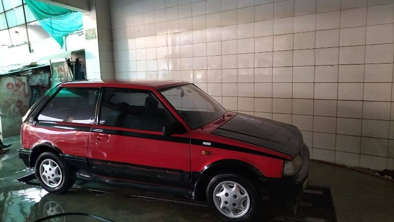 daihatsu-charade-1995-big-0