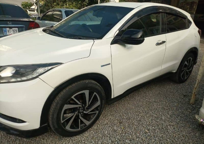 honda-vezel-2016-rs-big-3
