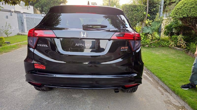 honda-vezel-rs-big-1
