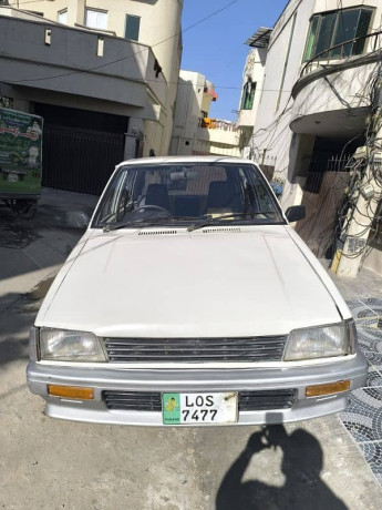 daihatsu-charade-1994-big-0