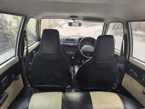daihatsu-charade-1994-big-13