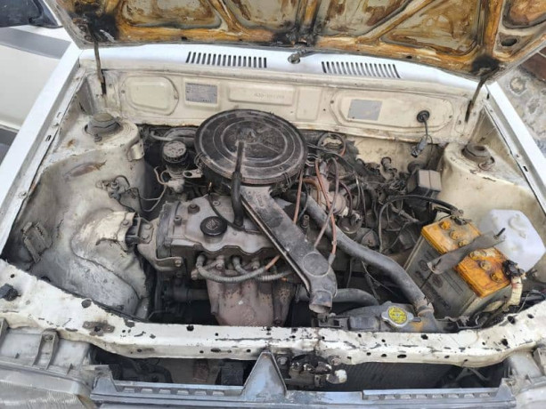 daihatsu-charade-1994-big-5