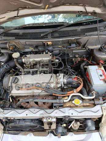 suzuki-cultus-vxr-2013-big-15