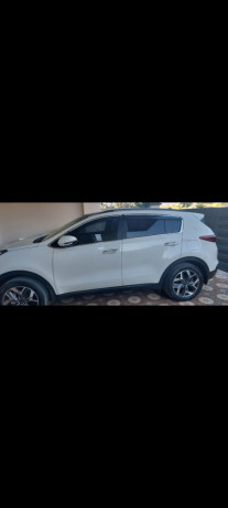 kia-sportage-fwd-2021-big-2