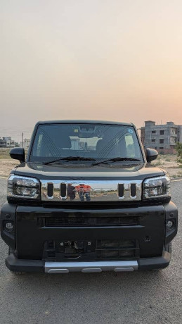 daihatsu-taft-g-chrome-venture-model-20222025-big-3