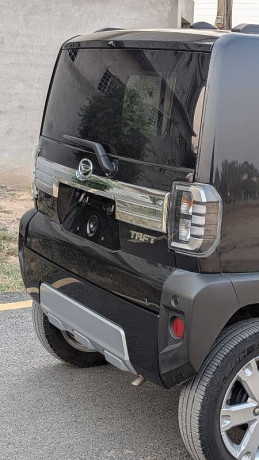 daihatsu-taft-g-chrome-venture-model-20222025-big-9