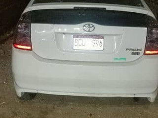 toyota-prius-2014