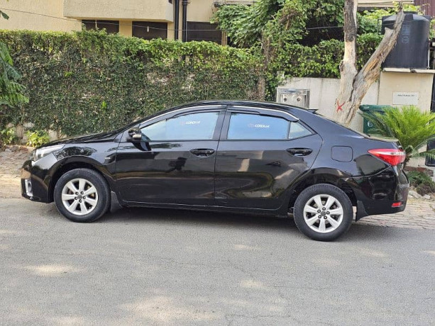 toyota-corolla-gli-automatic-2014-big-1