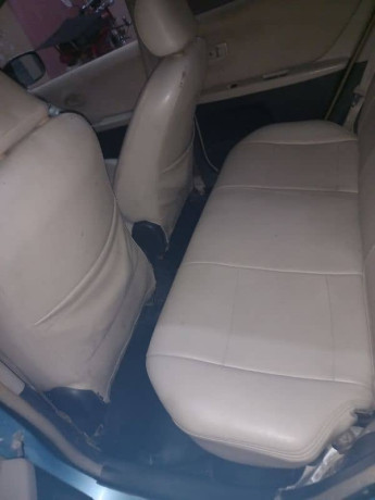 toyota-vitz-2007-big-8