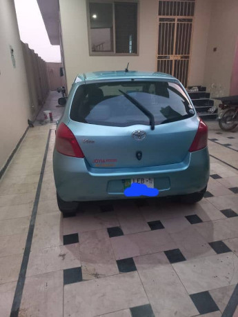 toyota-vitz-2007-big-4