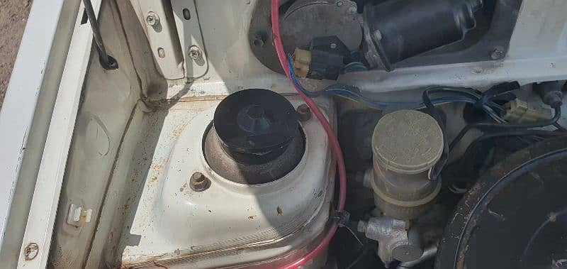 suzuki-mehran-vxr-2011-big-8