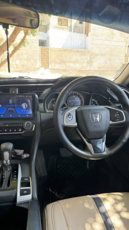 civic-oriel-ug-18-big-16