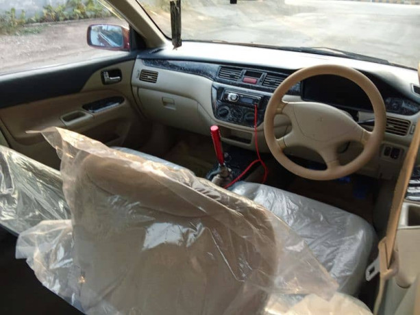 mitsubishi-lancer-2005-big-15