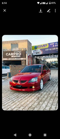mitsubishi-lancer-2005-big-0