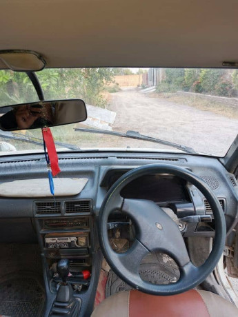 daihatsu-charade-1988-big-4