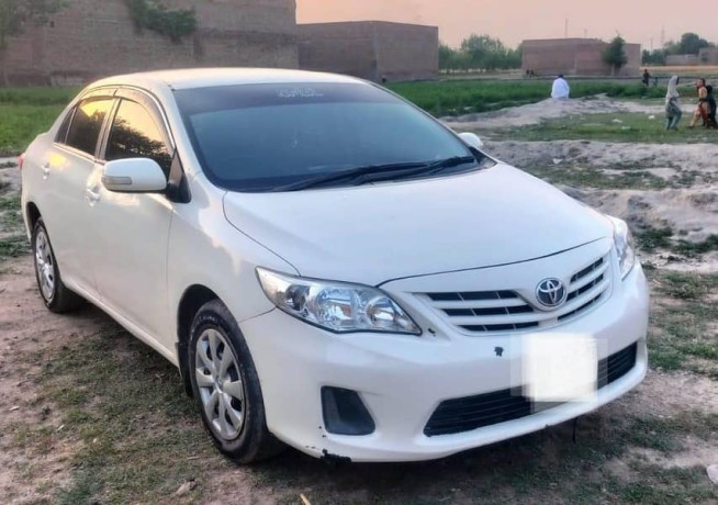 corolla-xli-model-2011-big-7
