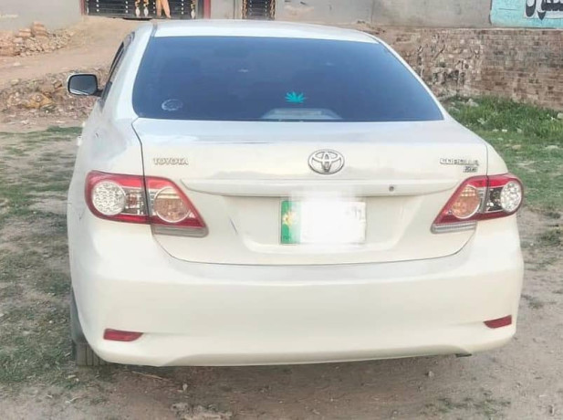 corolla-xli-model-2011-big-5