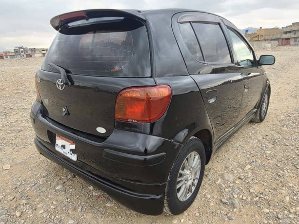 vitz-2002-1000cc-big-1