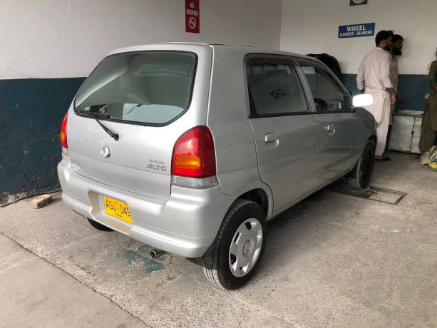suzuki-alto-2004-big-11