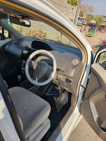 toyota-vitz-2007-big-5