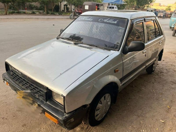 daihatsu-charade-1984-big-1