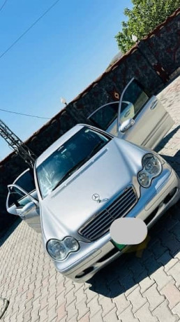 mercedes-c-class-2003-big-5