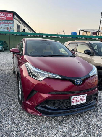 toyota-c-hr-20172022-big-4