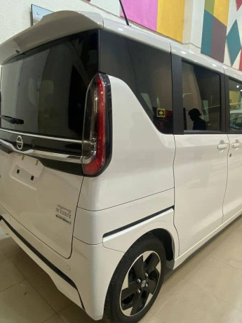 nissan-roox-highway-star-x-pro-pilot-edition-model-2021-big-4