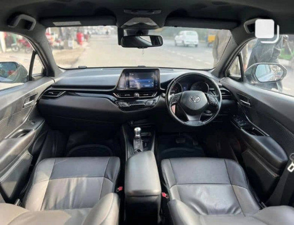 toyota-c-hr-2021-big-4