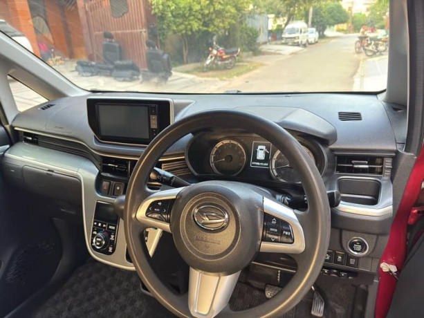 daihatsu-move-2015-big-13