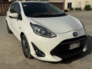 toyota-aqua-1721-push-start