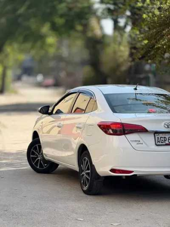toyota-yaris-2022-big-6