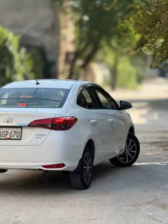 toyota-yaris-2022-big-4