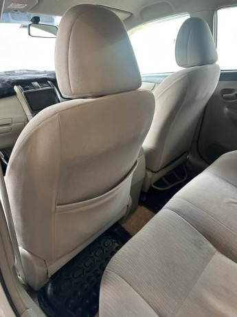 toyota-corolla-axio-200713-big-7